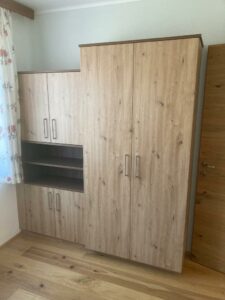 7d9d861b-e185-4b4d-b1b5-0e63c456b28c