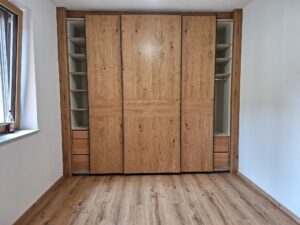 e8985608-77c9-4e9b-ba26-8f5029a4a491