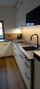 d1bdba77-0eb1-430f-90b0-6a60daaced02